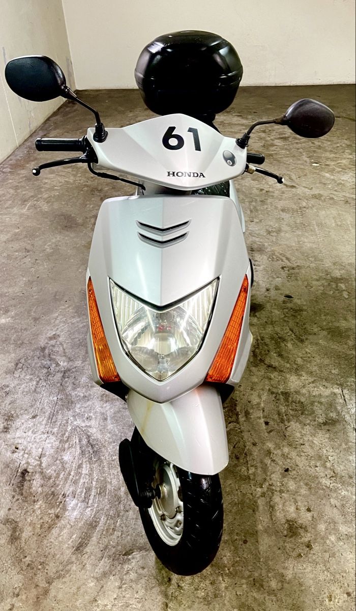 Honda Scooter: Honda Lead 100cc Roller (gebraucht) – Difettoso da Muri b Bern venduto da Mustermann 5