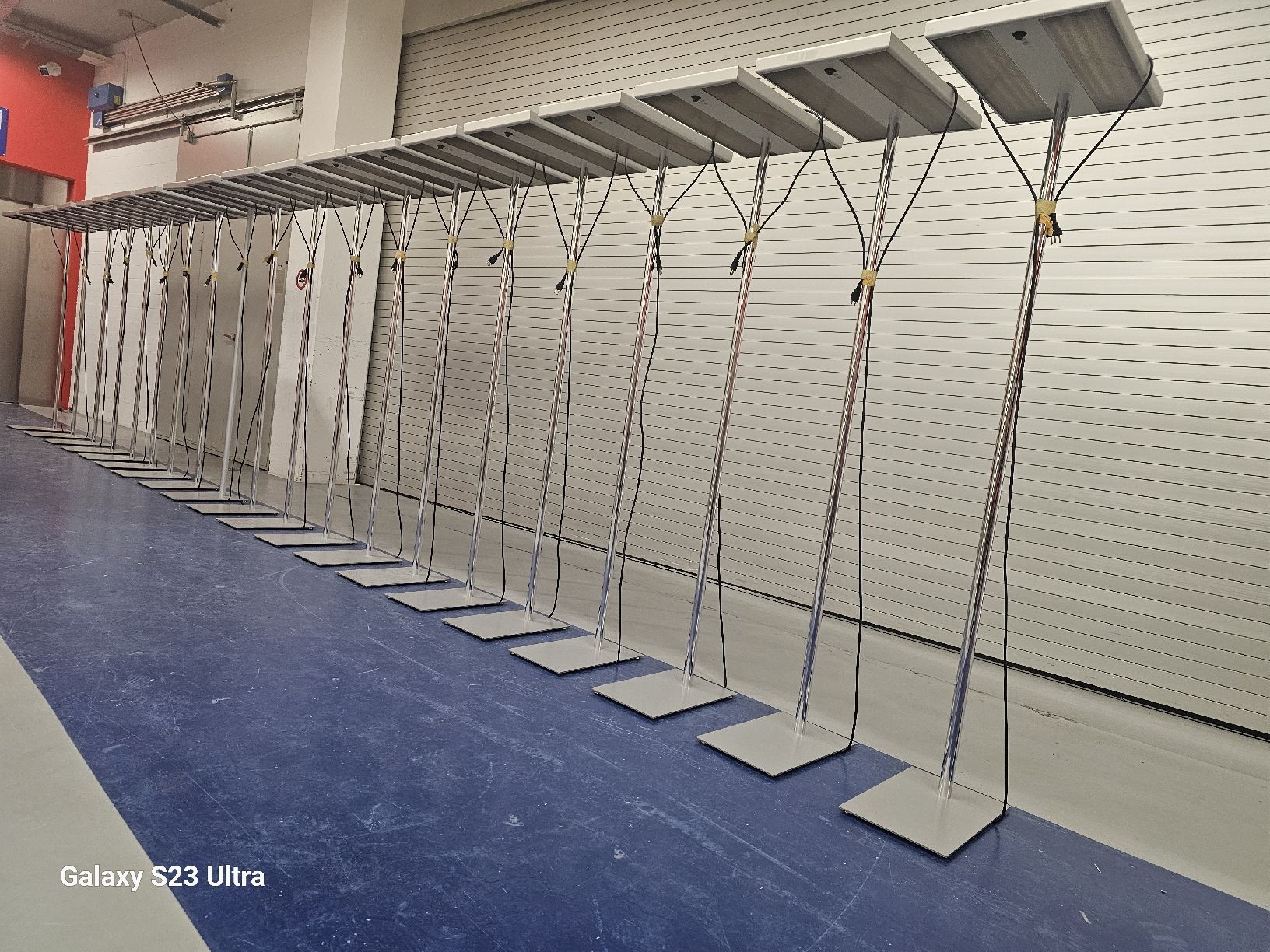 Lampade: 20 stehlampe Bewegungssensor !!Top Zustand!! – Usato da Dübendorf venduto da RDK8600 4