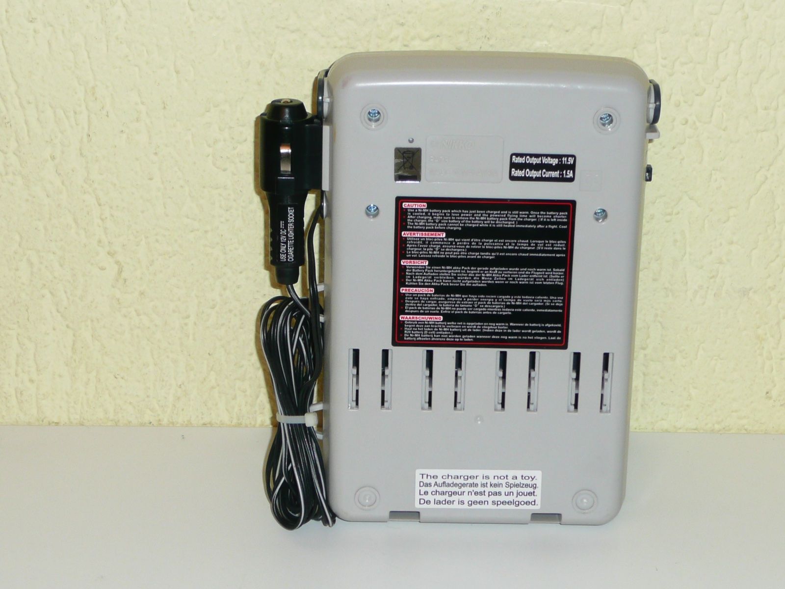 Chargements: Nikko " Quick Charger " Sky Watcher ab 1 Fr. – D'occasion à Kriens par Taurus12 3