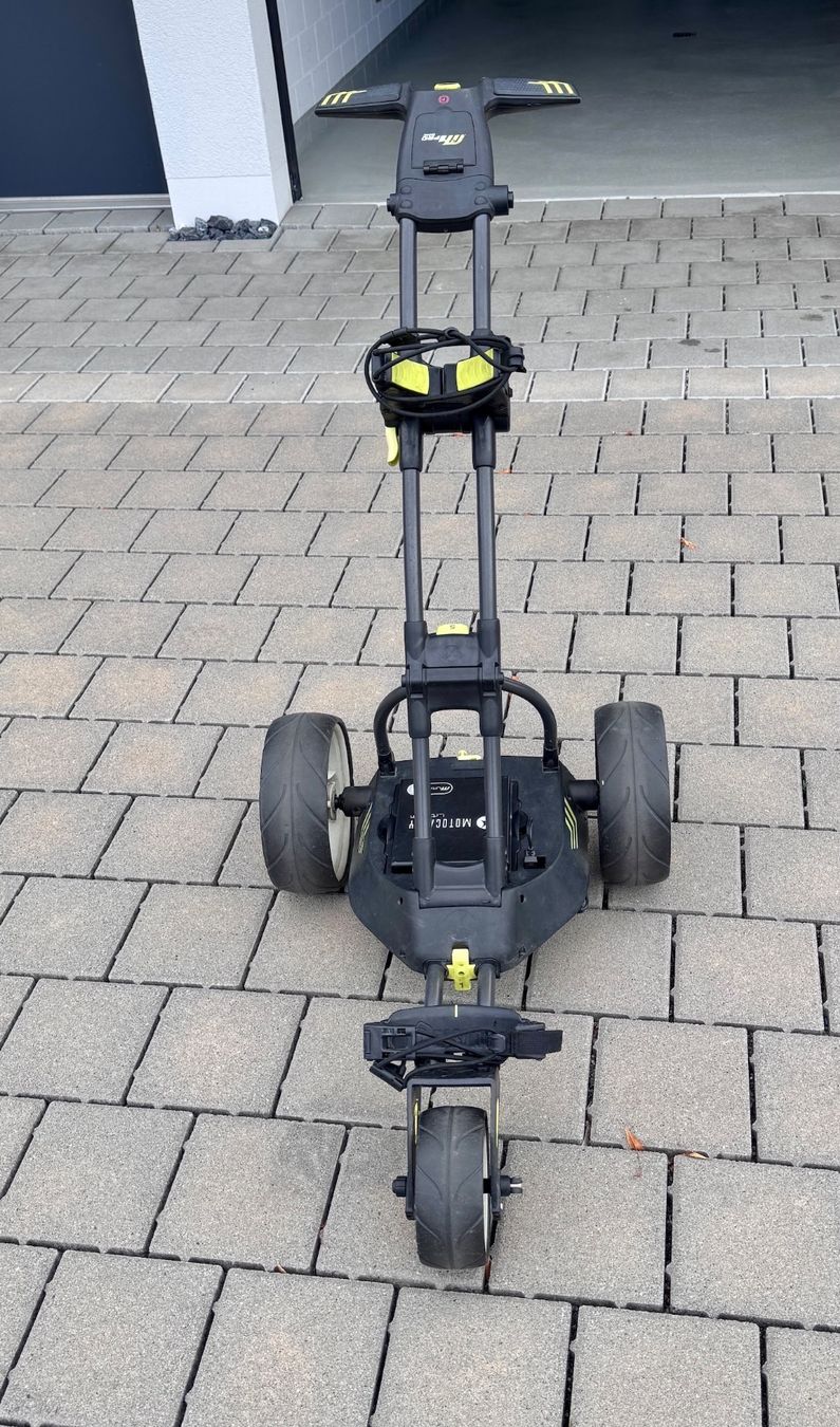 Motocaddy Trolley: Elektrotrolley Motocaddy M1 Pro DHC – Usato da Weinfelden venduto da Staffsky 5
