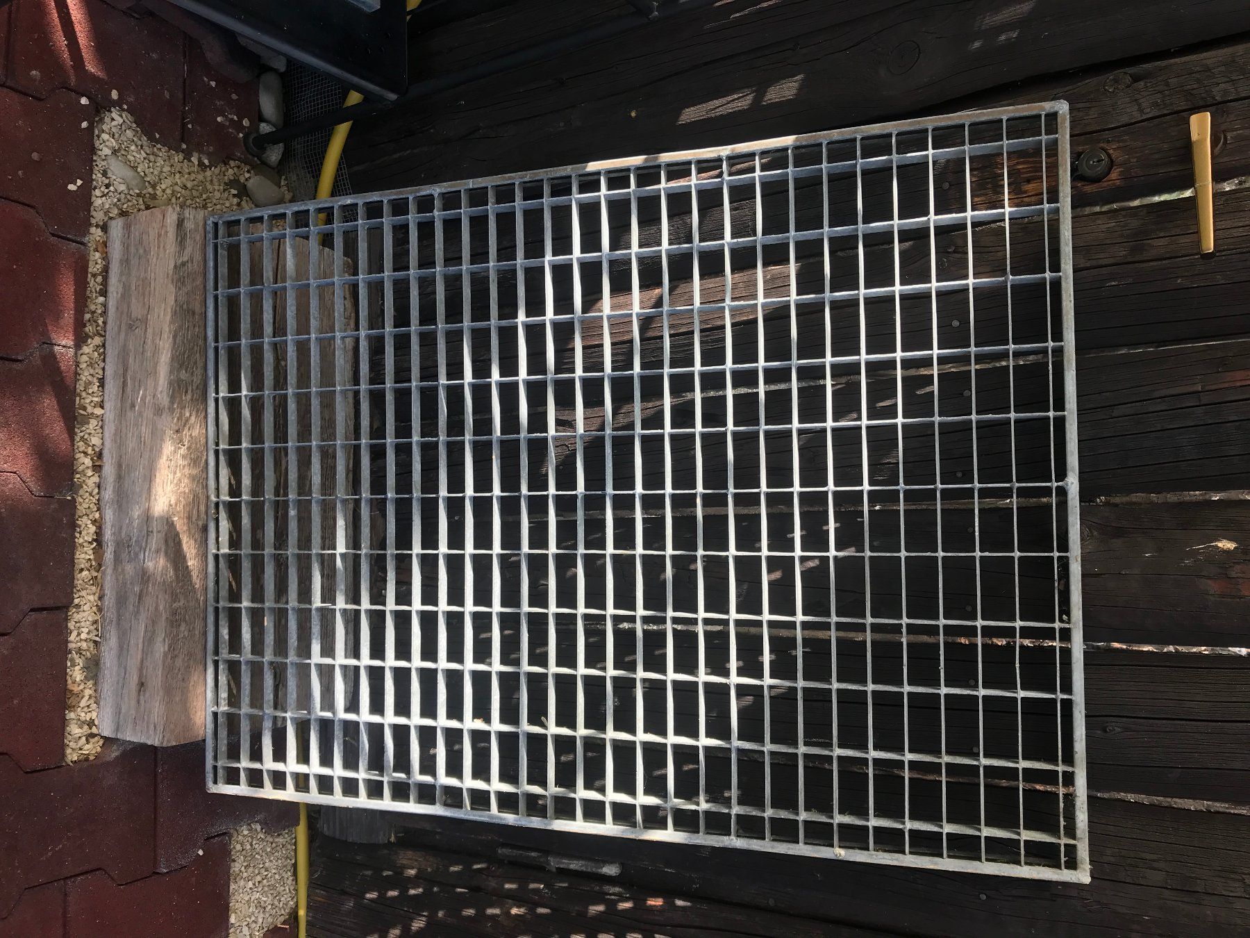 Grilles & Grillages: Feuerverzinkte Gitterrost – D'occasion à Kreuzlingen par JOWY72
