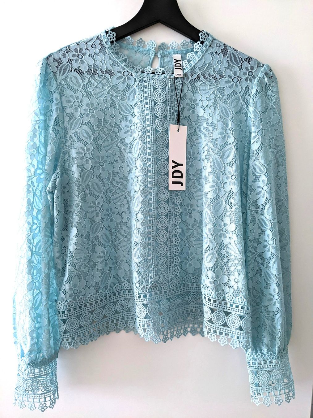 Camicette: Bluse mit Spitzen Gr. L Neu!! – Nuovo (secondo la descrizione) da Benken SG venduto da olga81