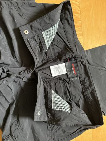 Wanderhose Mammut schwarz Grösse 42 kurz guter Zustand