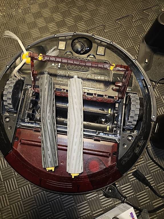 Aspirapolveri & Accessori: Roomba 870 mit Gates und neuen Filter  – Usato da Scherz venduto da pac_tw6k 1