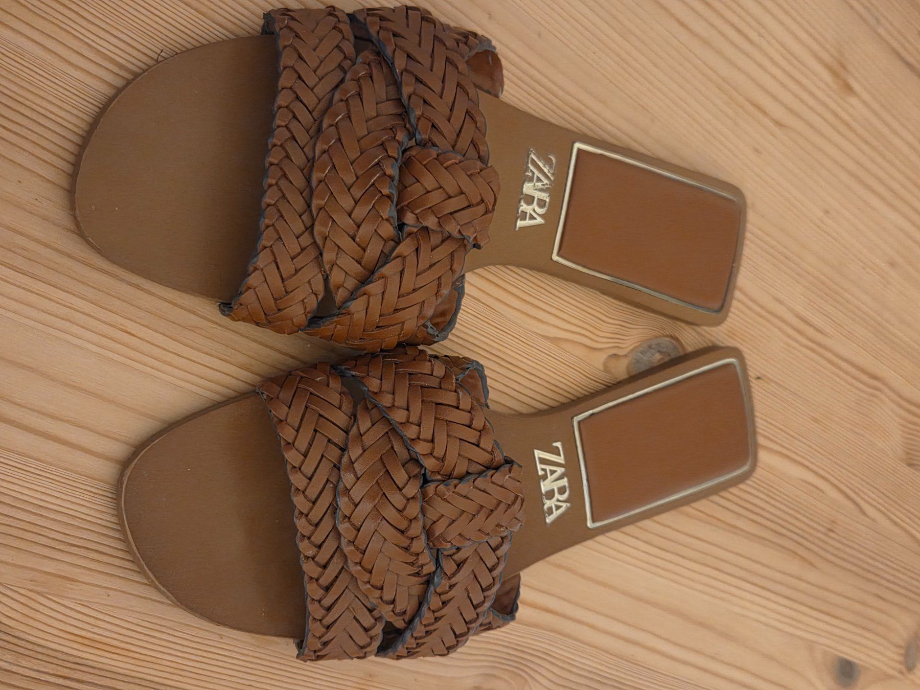 Zara Scarpe da donna: Pantolette – Usato da Liestal venduto da ITOlio