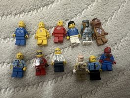 Lotto 12 minifigure Lego assortite buonissime condizioni