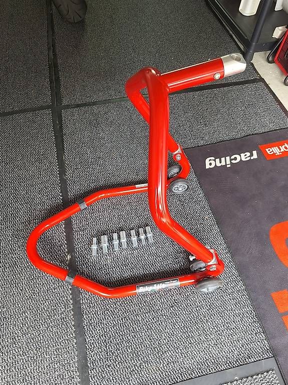 Ganci per rimorchio: Motorrad front liefter  – Usato da wallisellen venduto da kurto8077 3