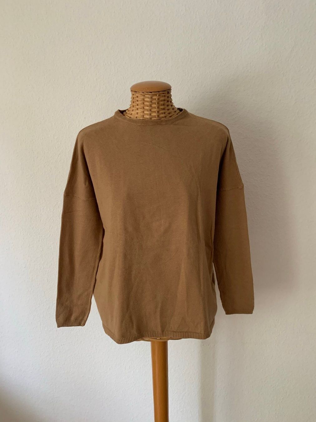 Pulls & Sweat-shirts: FOREVER 21 - Pullover hellbraun oversized – D'occasion à Zürich par Diazaio