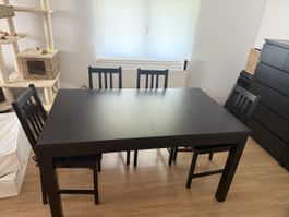 Table + 4 chaises