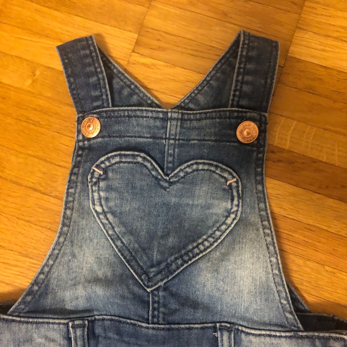 H&M Pagliaccetti: H&M Latzhose / kurz Gr 74 – Nuovo (secondo la descrizione) da Richterswil venduto da Eunoia85 3
