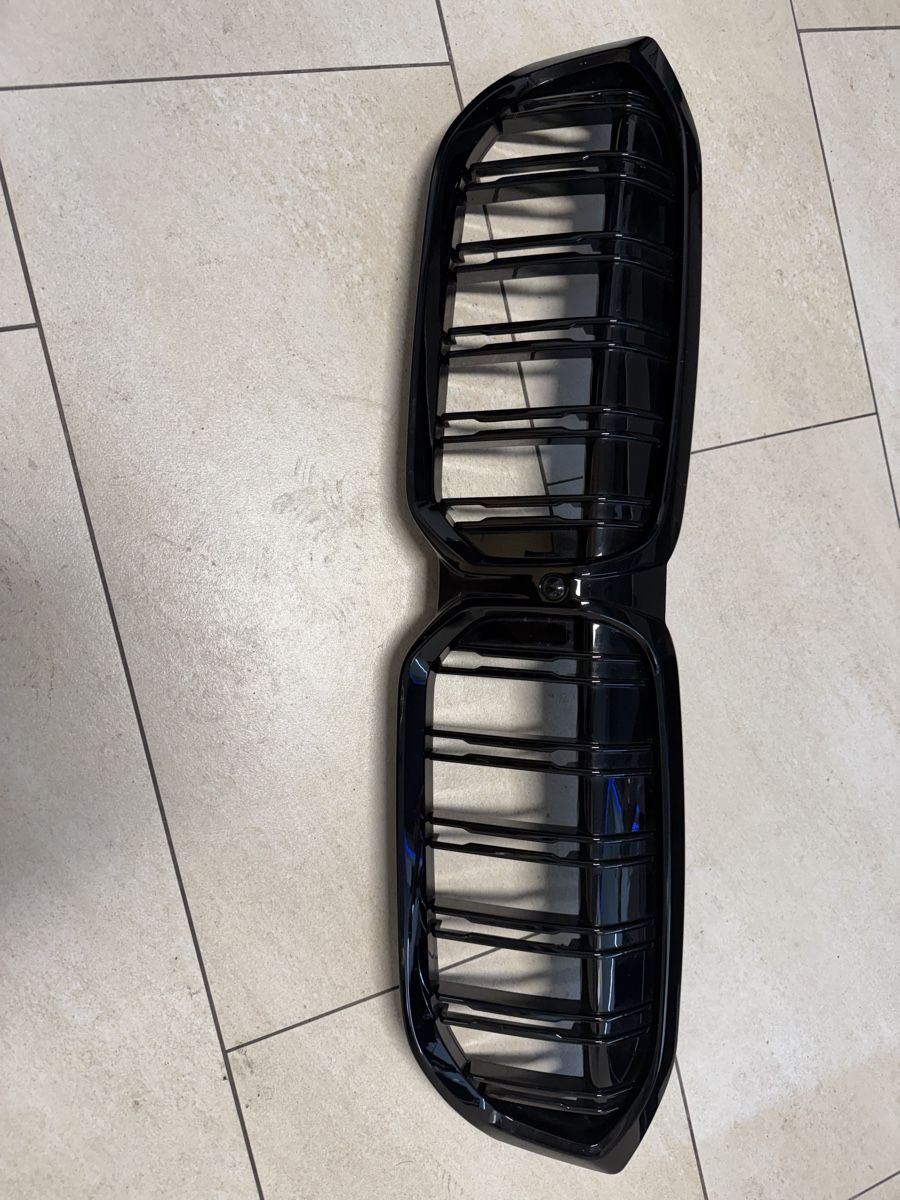 BMW Toutes les pièces auto: Bmw G80 FRONT Grill – D'occasion à Lufingen par Kasti92