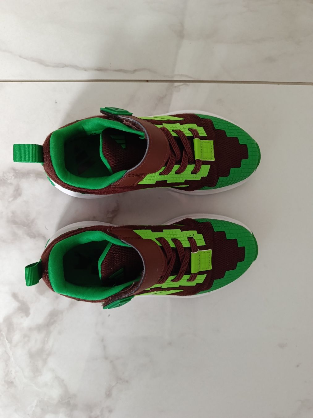 Adidas Scarpe per ragazzi: Adidas Kinder Sneakers Minecraft – Usato da Naters venduto da oks_6rfv 2