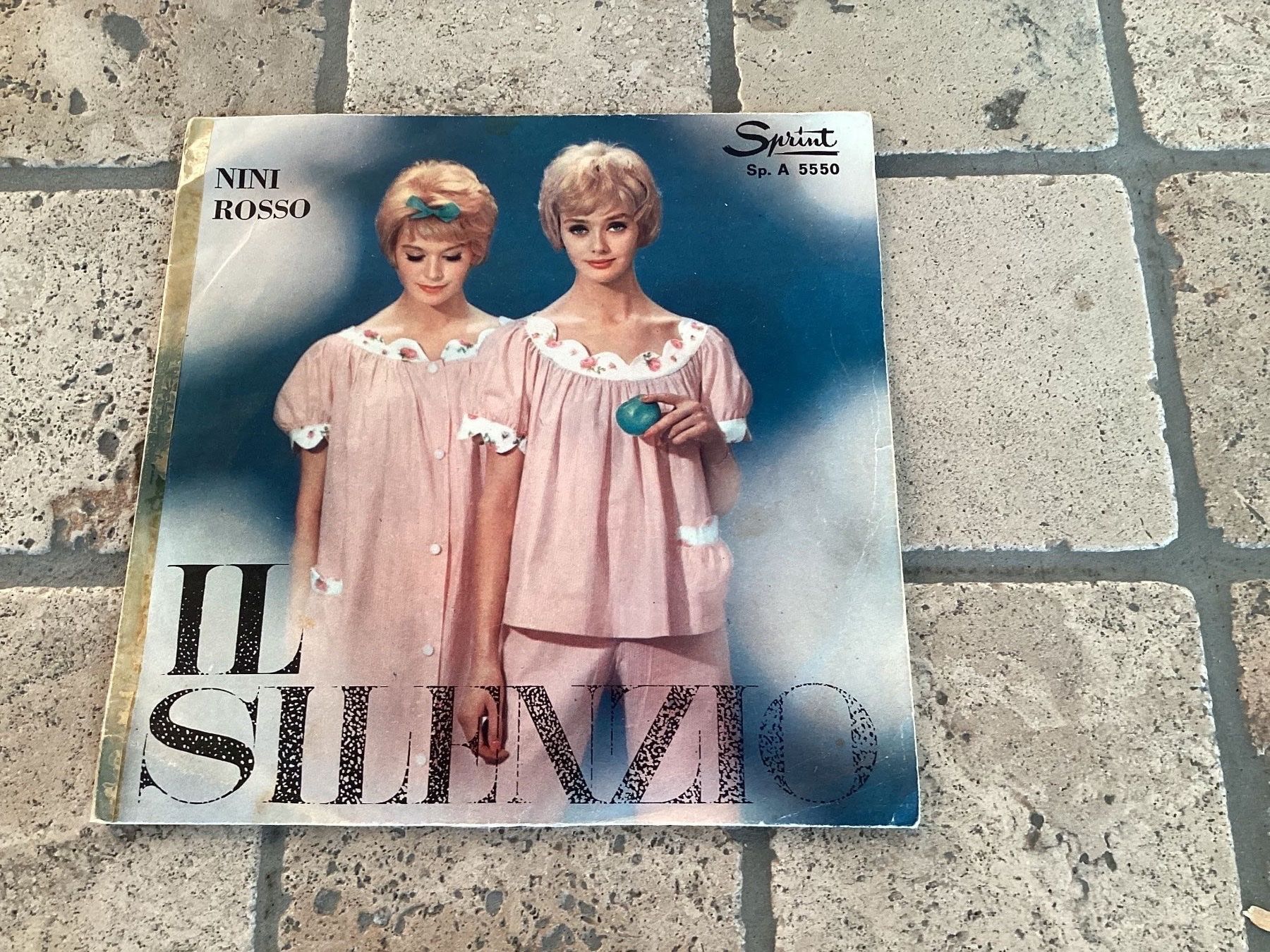 Dischi in vinile: Nini Rosso, Il Silenzio, Via Caracciolo – Usato da Mörschwil venduto da Monzar