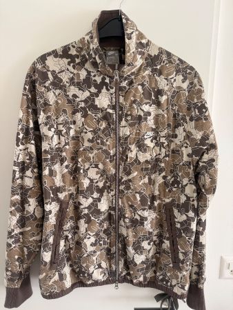 LEICHTE NIKE JACKE GR. M