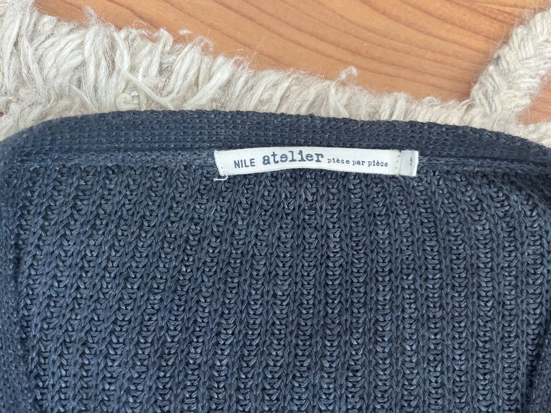 Nile Giacche: Nile Atelier Strickjacke – Usato da Utzenstorf venduto da Ismaele 2