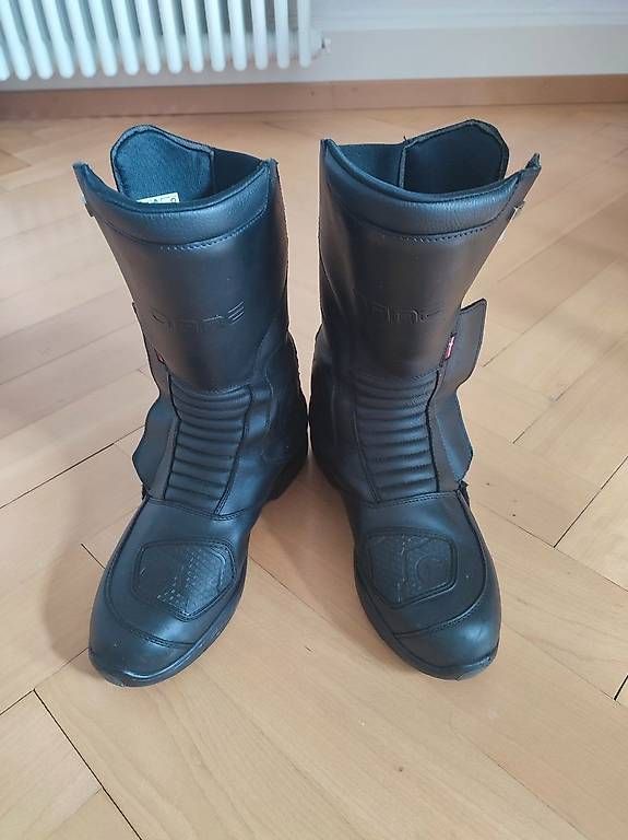 Scarpe da uomo: Bottes de moto cuir – Usato da Fribourg venduto da vin_d5yd 1