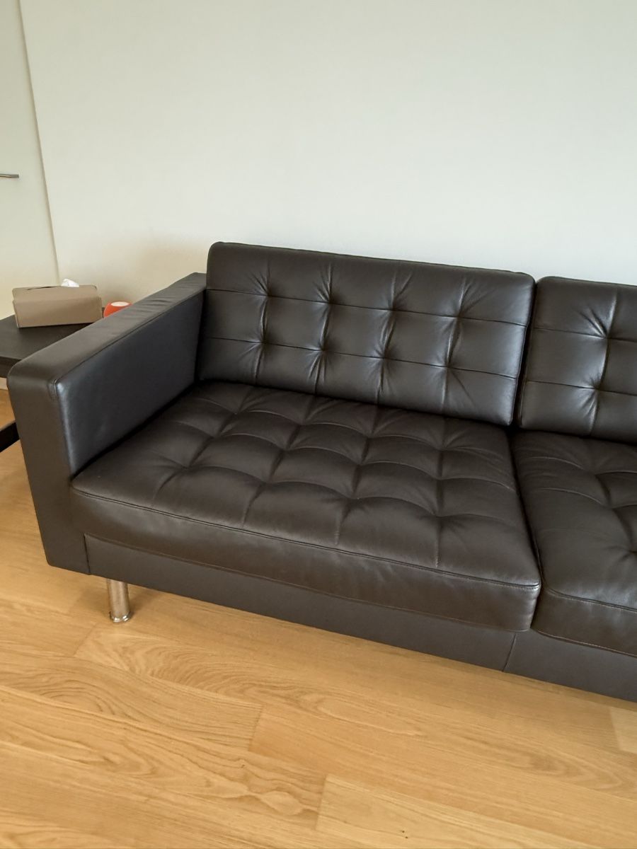 Ikea Sofas: Dark Brown Leather Sofa as New ! – Neu (gemäss Beschreibung) aus Zürich von rah_mpq5 2