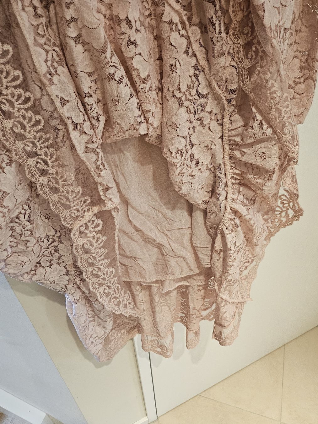 Vestiti: romantisches Kleid rosa mit Spitze 40/42/44 – Usato da Allschwil venduto da na.wi.90 3