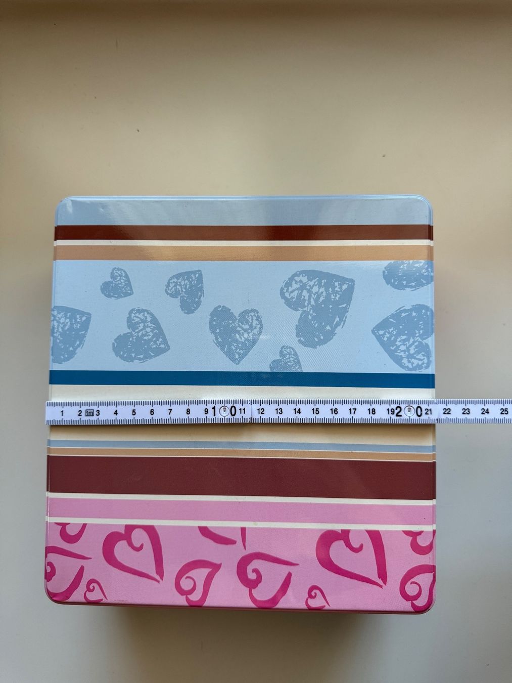 Altro in Decorazioni & Accessori: Hübsche Keksdose, Blechbüchse mit Herzen – Usato da Grosswangen venduto da Second_hand_paradise 2