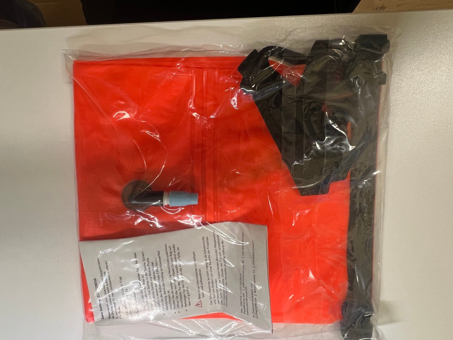 Borse: NEU DryBag oder Schwimmbohe Concordia orange, 8.5 Liter – Nuovo e nell'imballaggio originale da Unterengstringen venduto da hausraus 2