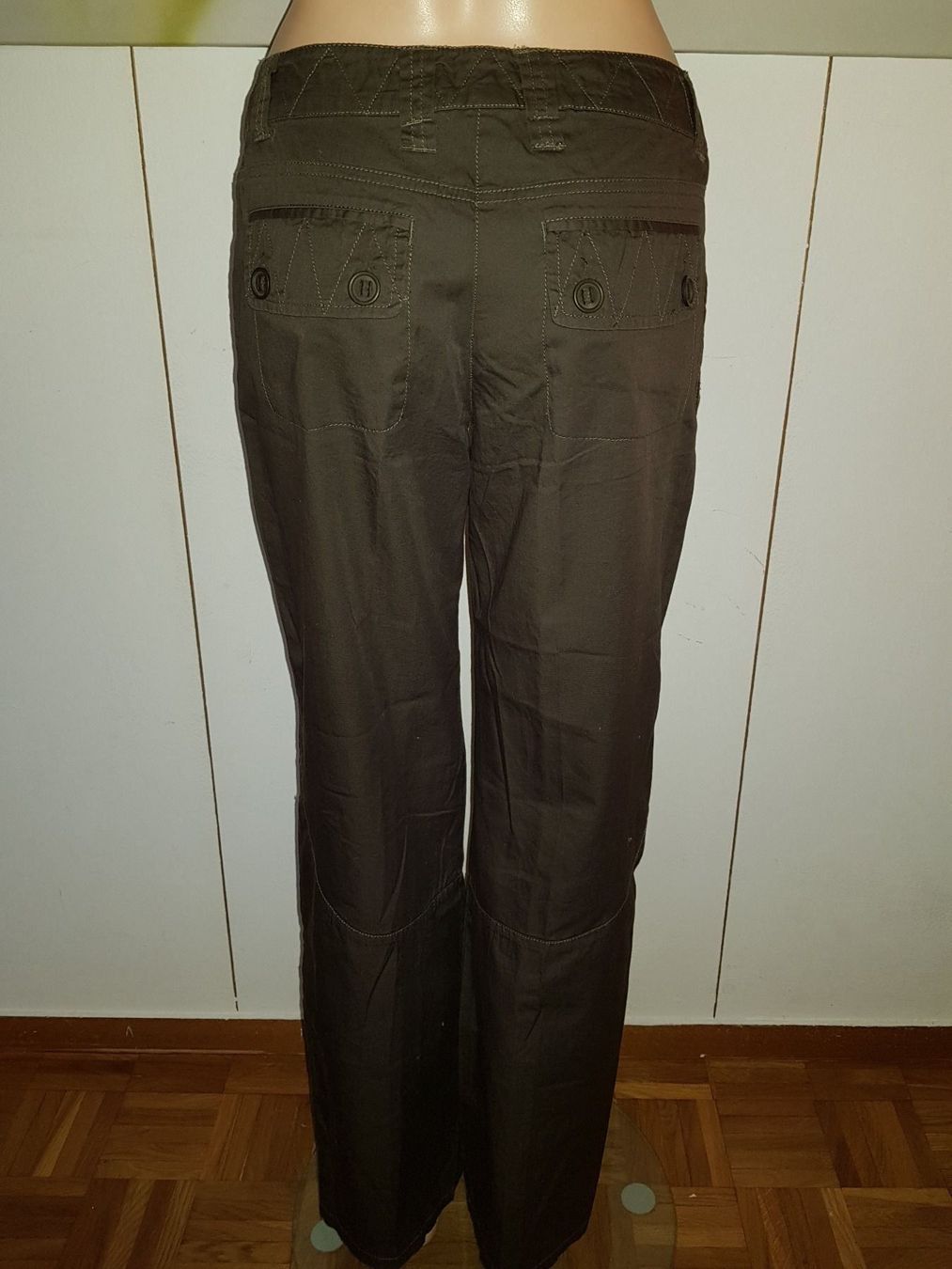 Pantaloni: Pantalon NEW COLLECTION  Taille 40 Neuf – Nuovo (secondo la descrizione) da Cossonay-ville venduto da Super-Price-Quality 1