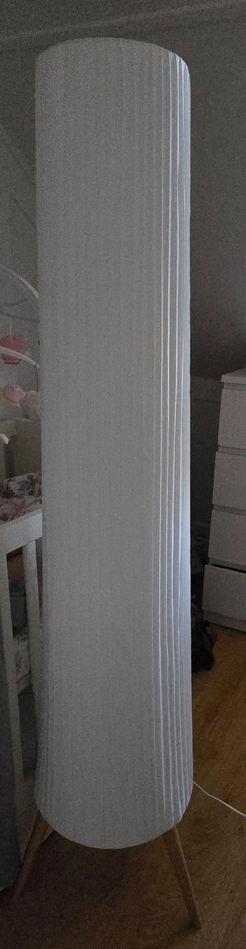 Lampes: Ikea Ökensand Standleuchte – D'occasion à Bassersdorf par isu_hk9p 1