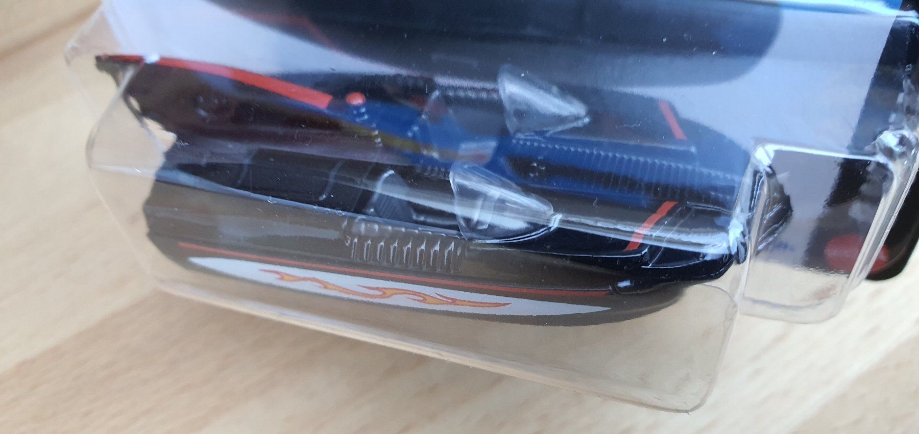 Hot Wheels Modellini d'auto: Hot Wheels 2026 E  1966 BAT BOAT   KULT!!!! – Nuovo e nell'imballaggio originale da Horgen venduto da Wing27 2
