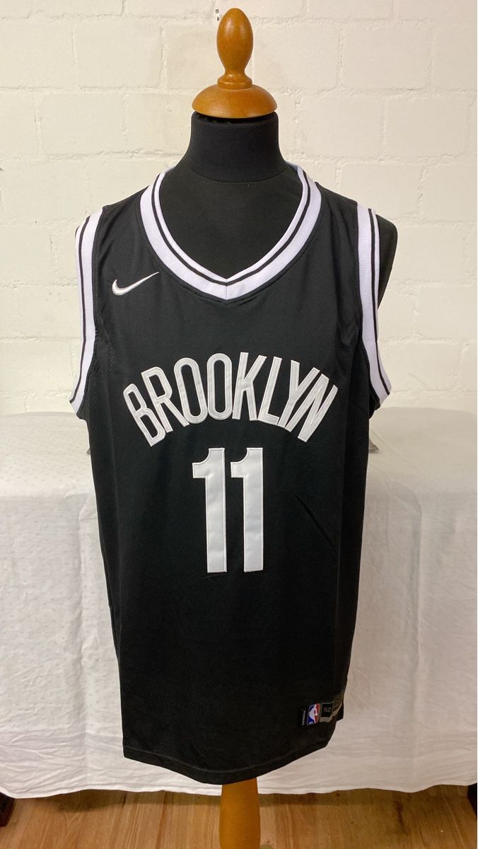 Nba Canottiere & Pantaloni: Brooklyn Nets Trikot Nr. 11 Schwarz Grösse 52 – Usato da sursee venduto da trilli-tralli 1