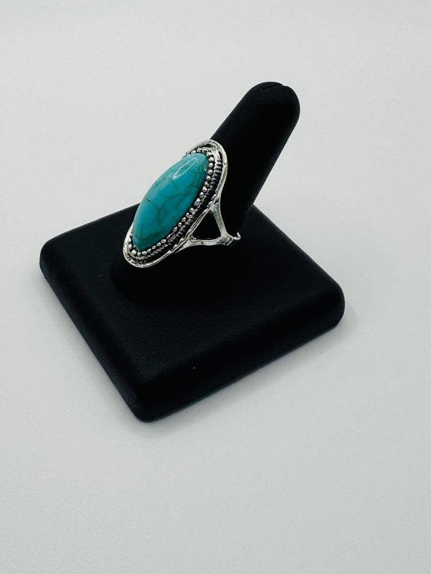 Bagues: Wunderschöner Ring mit blauem Stein - Grösse: 57 – Neuf avec emballage d'origine à Frutigen par glanzvolles.leben 1