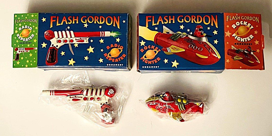 Tutte le decorazioni: Flash Gordon Weihnachtsbaumschmuck, 2er Set, Neu! – Nuovo (secondo la descrizione) da Duggingen venduto da nad_6yzh 1