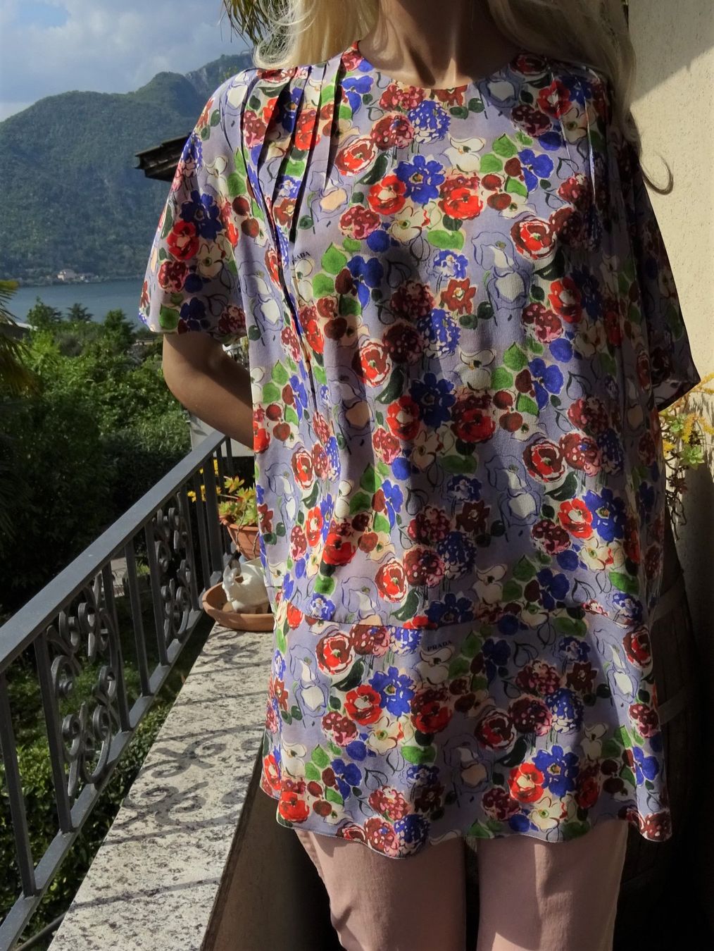 Prada Blusen: PRADA Originale e Nuova! camicetta 100% seta! taglia 42IT – Neu und originalverpackt aus Cadempino von vis_lpp9 2