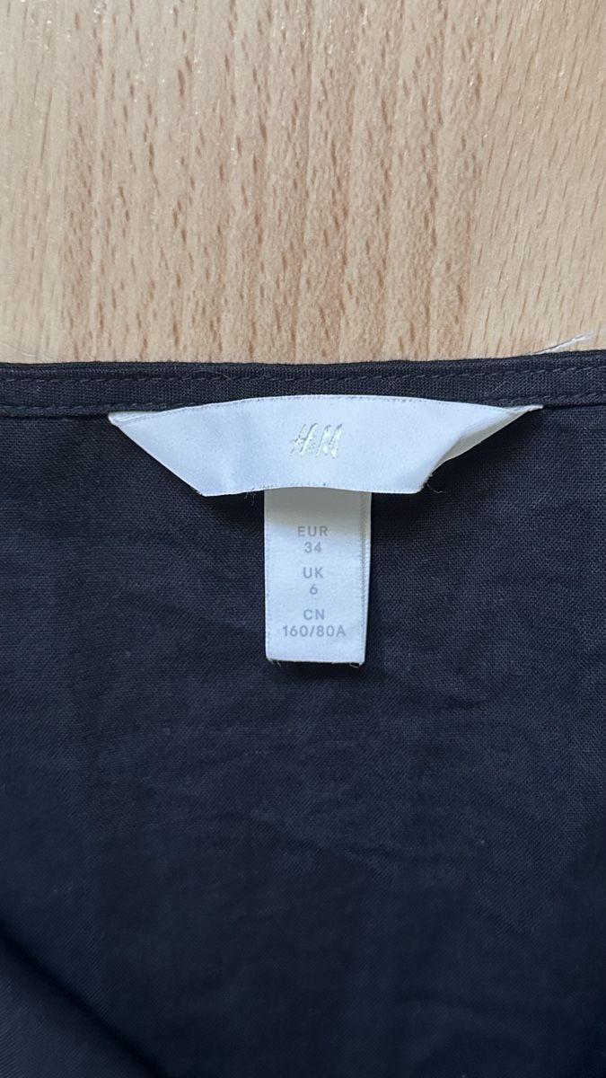 H&M Tute: Schwarzer H&M Overall, Gr. 34 – Usato da Romanshorn venduto da Butterdog 3
