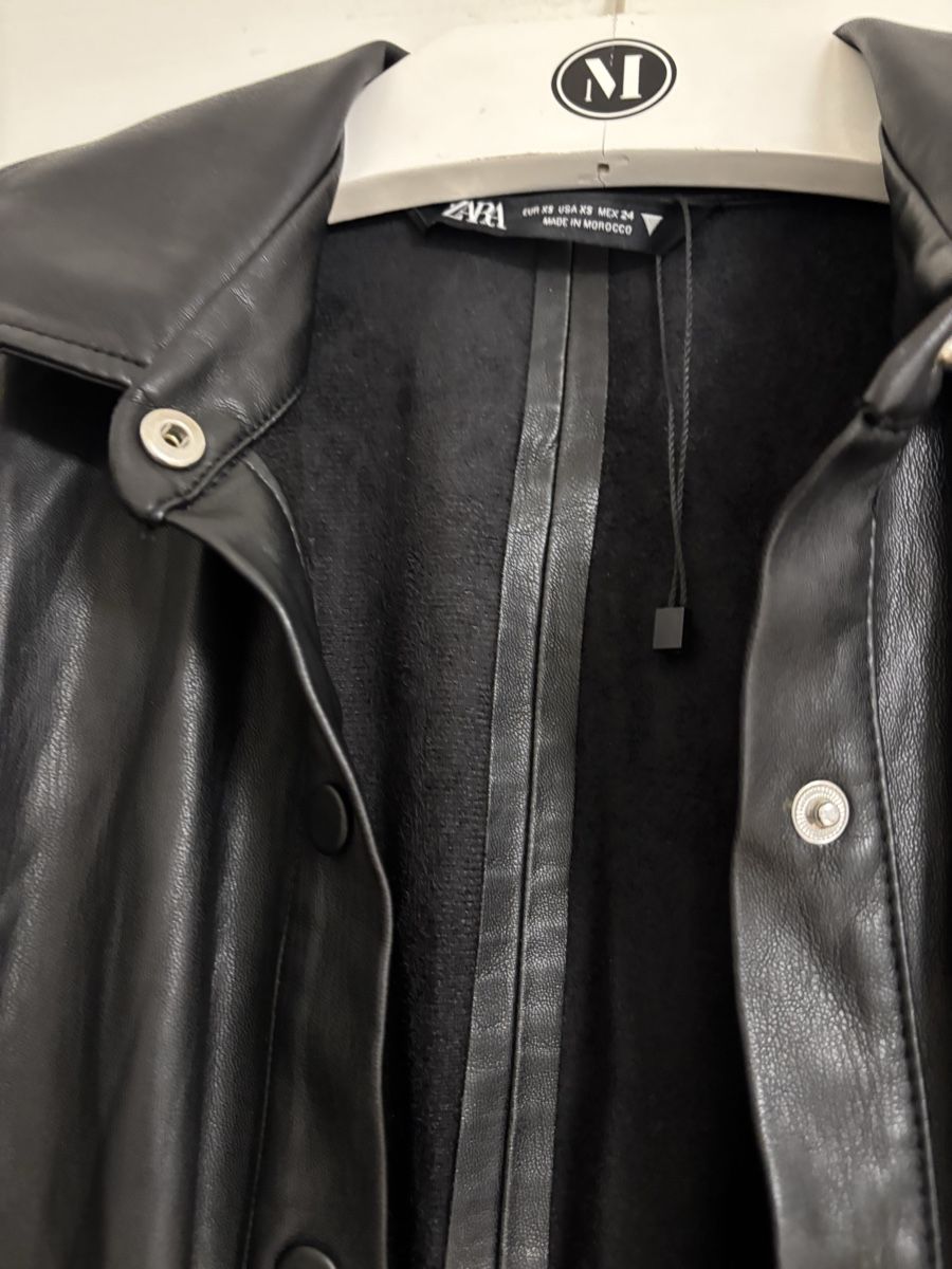 Zara Vestiti: Zara robe noire taille XS neuf – Nuovo (secondo la descrizione) da Brügg BE venduto da rah_mqh8 2