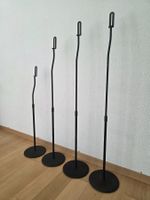 Vier Lautsprecher-Ständer