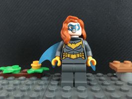 Lego Super Heroes Minifigur - sh0658 - Batgirl (76180)