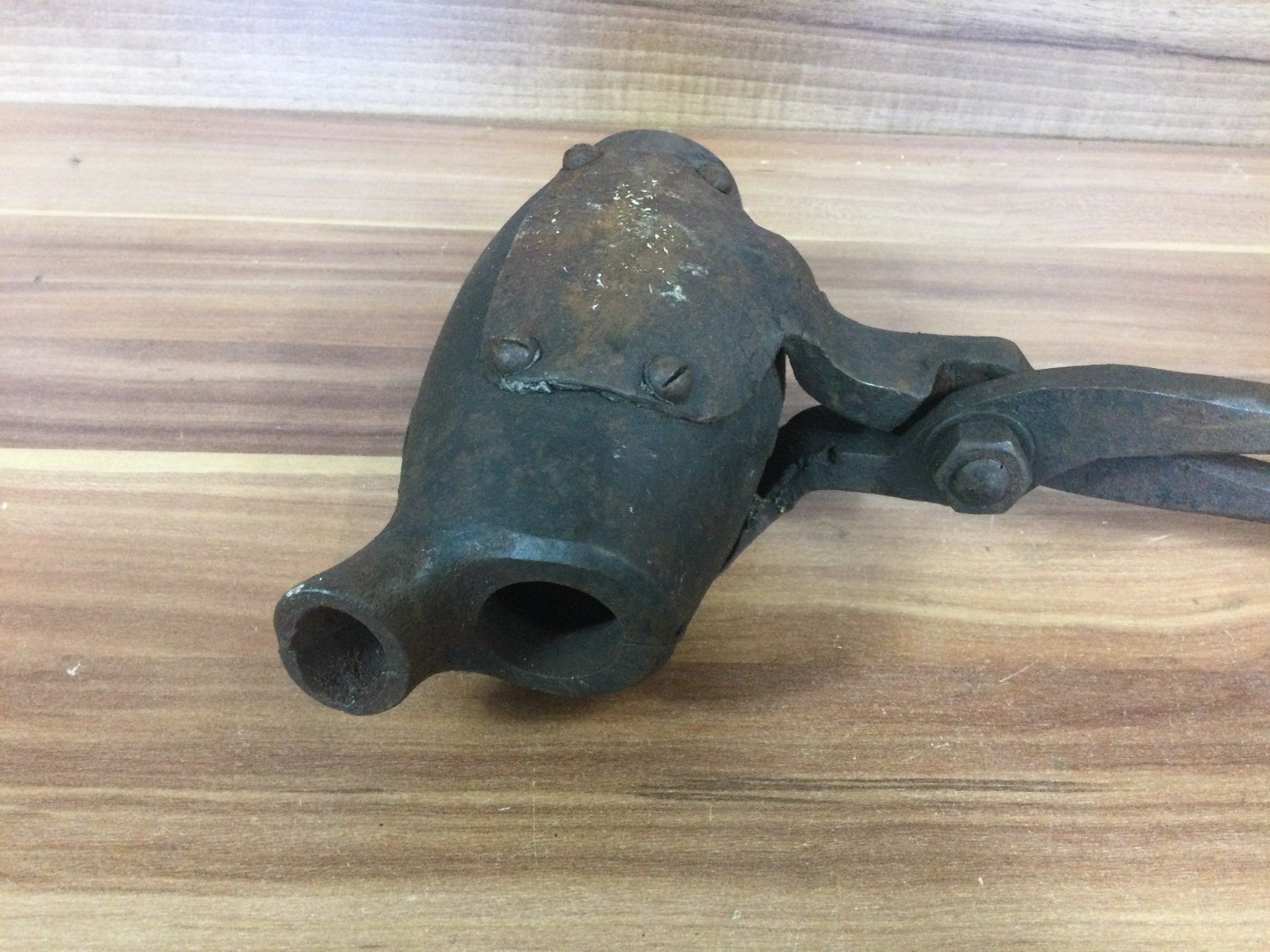 Outils anciens: Antike Schmiede oder Giesserei Form Eisenzange – D'occasion à Wangen SZ par kuriosum12 5