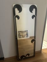 Spiegel mit Muster