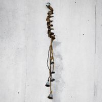 Carillon éolien en macramé avec cloches en bronze, fait main