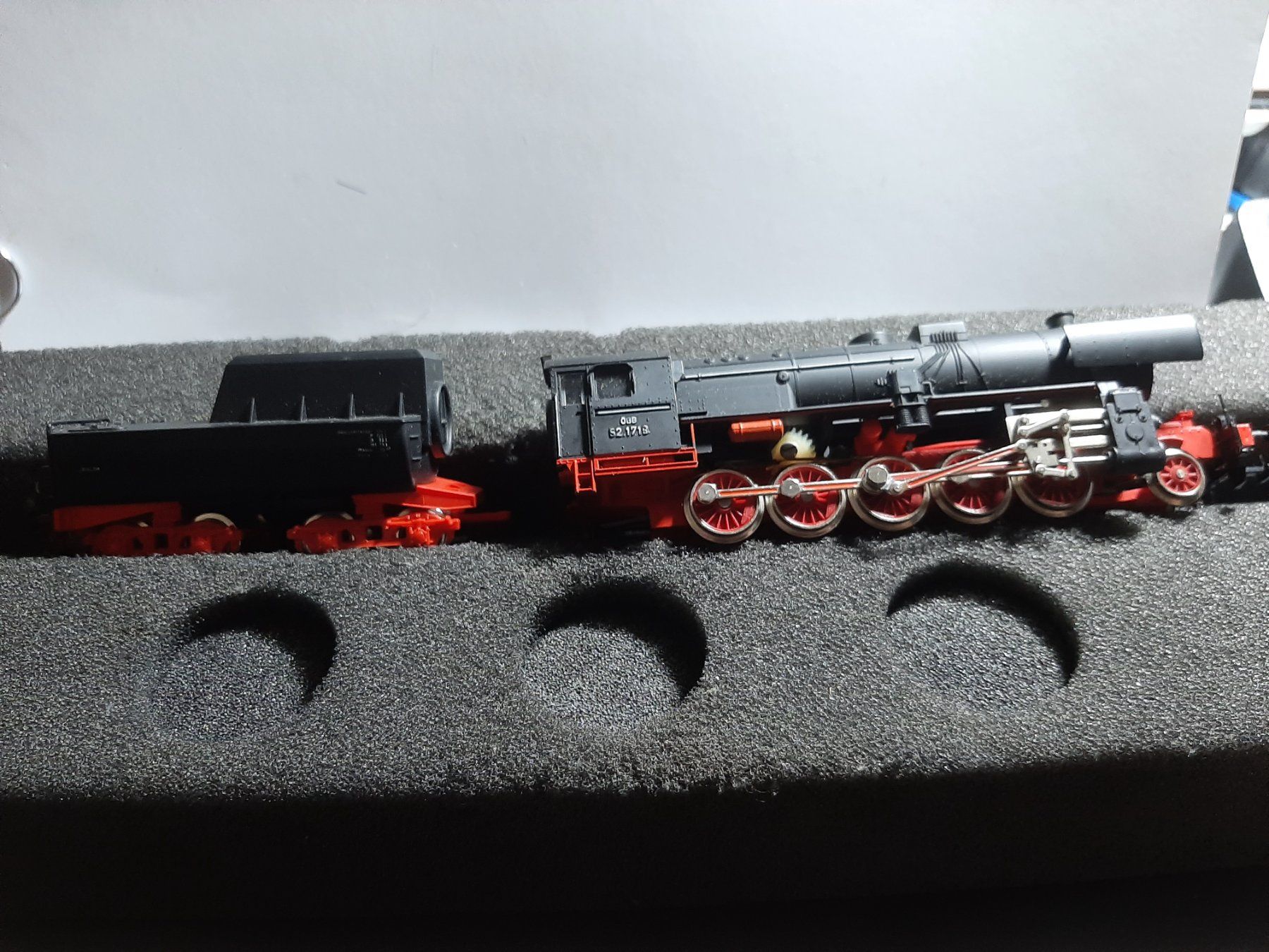 Kleinbahn Modellini di ferrovie: KLEINBAHN HO D52 + 9593 – Usato da Avully venduto da RIVALIS