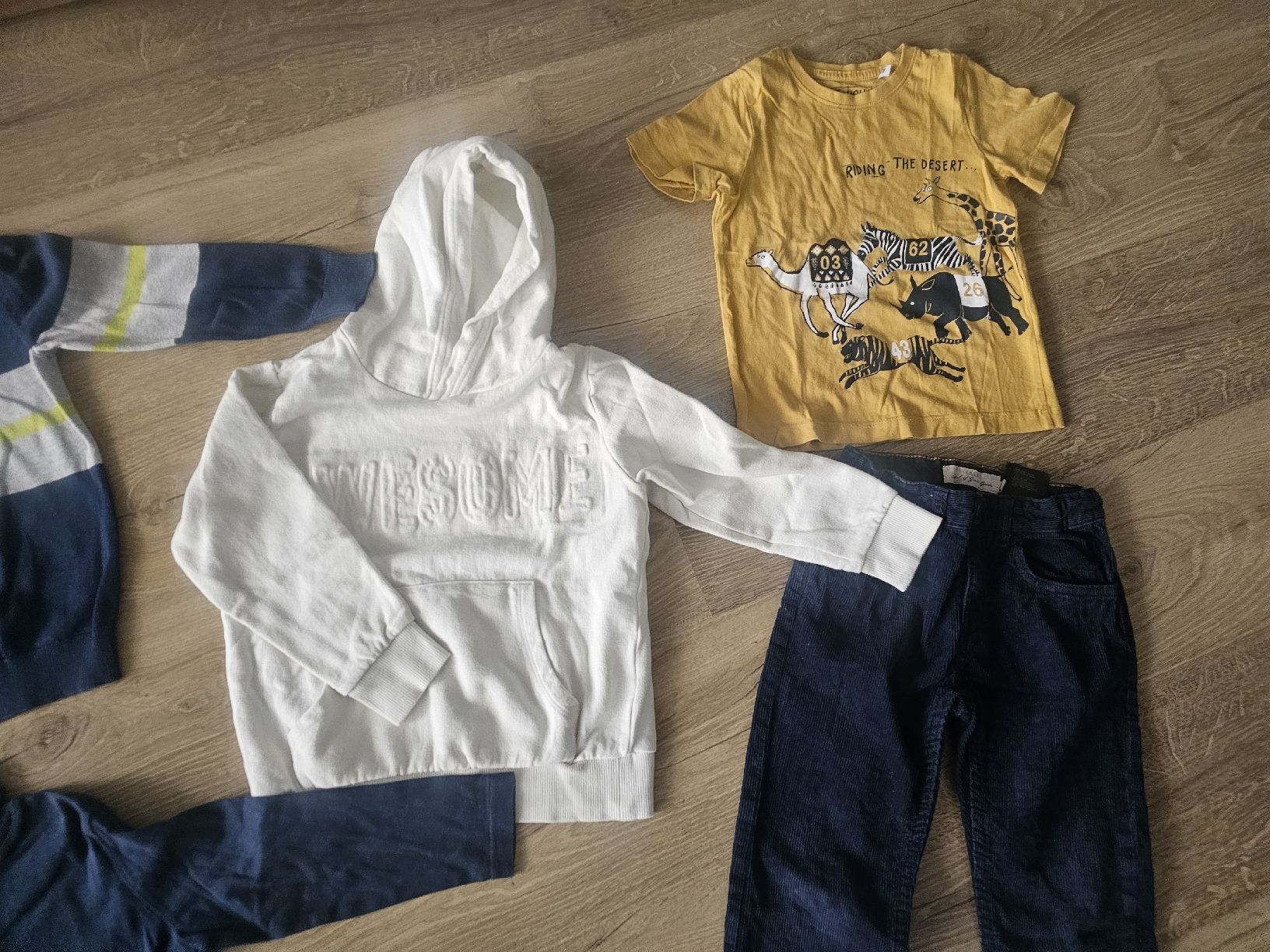 Lotti & Set di vestiti: Kinderkleider-Paket, Gr. 116 – Usato da Grosshöchstetten venduto da Qenko 2