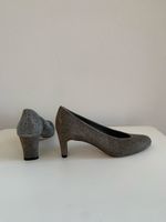 Stuart Weitzman: Chicer Pumps, Lurex, Glitzer, silbergrau 37
