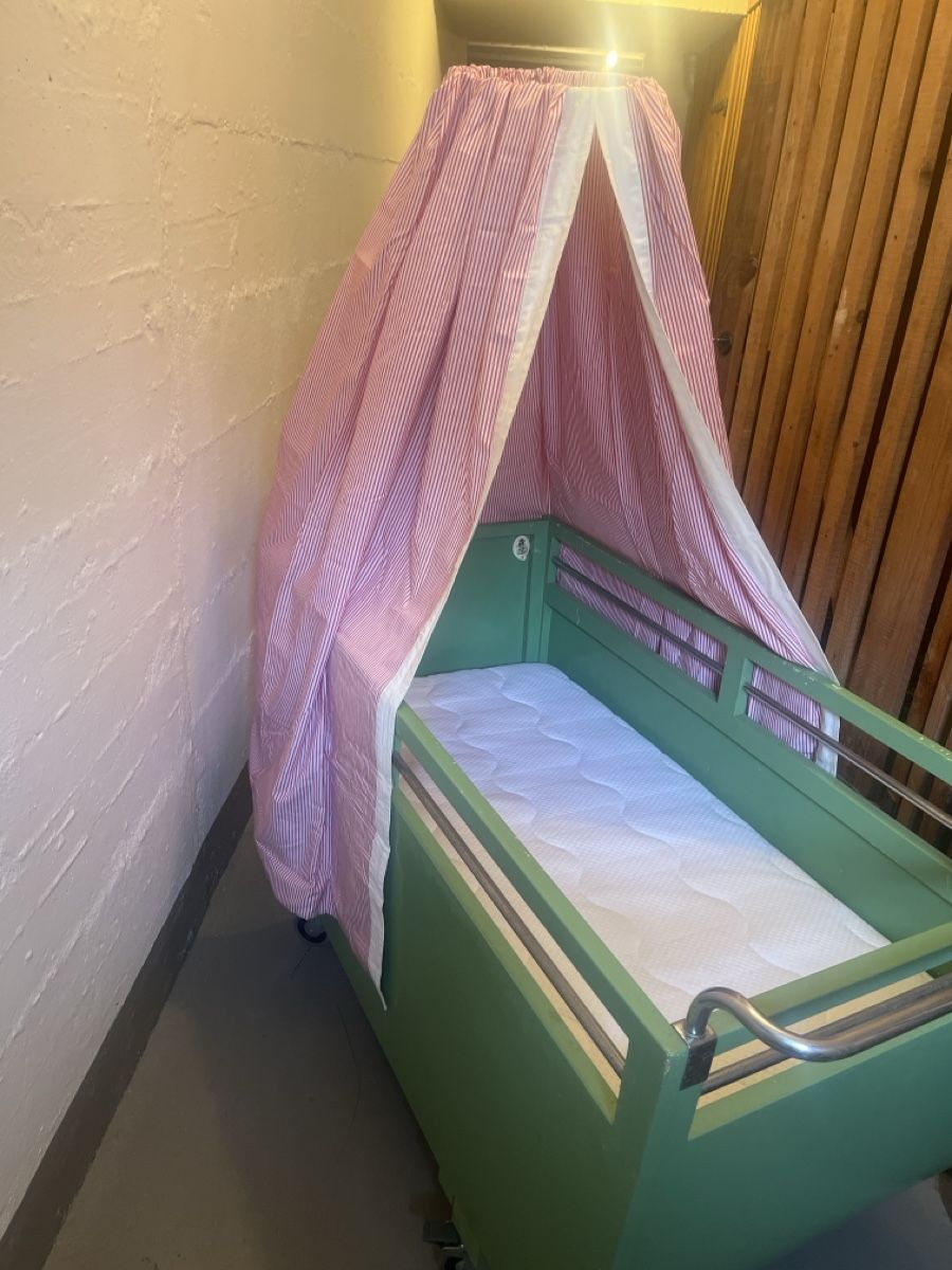 Betten: Vintage  Babybett Stubenwagen – Gebraucht aus Münsingen von bettina_k