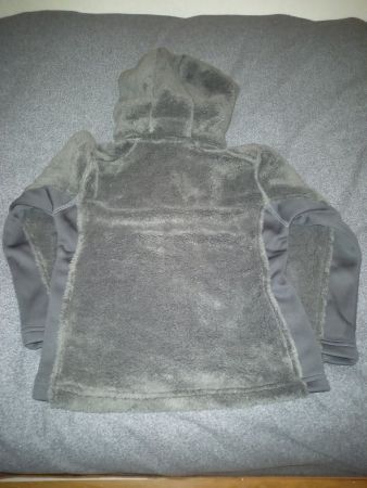 Tolle und kuschelige Jacke von Reima.Grösse 116.Neu.