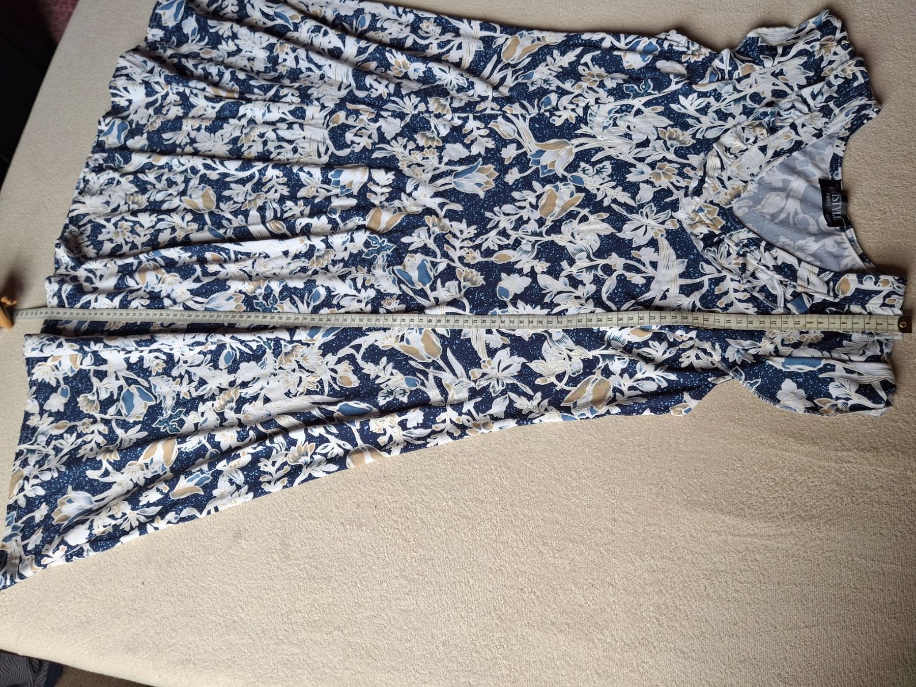 Vestiti: Robe taille 46/48 marque Vetistyle – Usato da Villiers venduto da san_jn5w 9
