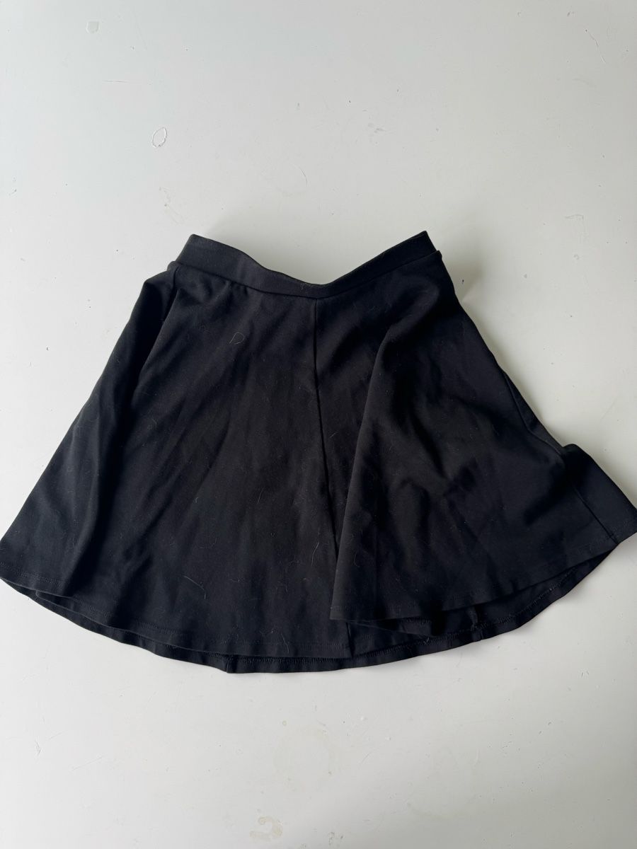 Röcke: Black Mini Skirt, schwarzer Minirock, dicker Stoff – Neu (gemäss Beschreibung) aus Zürich von forestF4iry