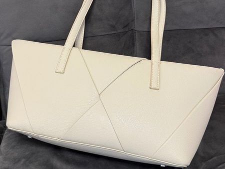 Neuwertige elegante Tasche von Zara