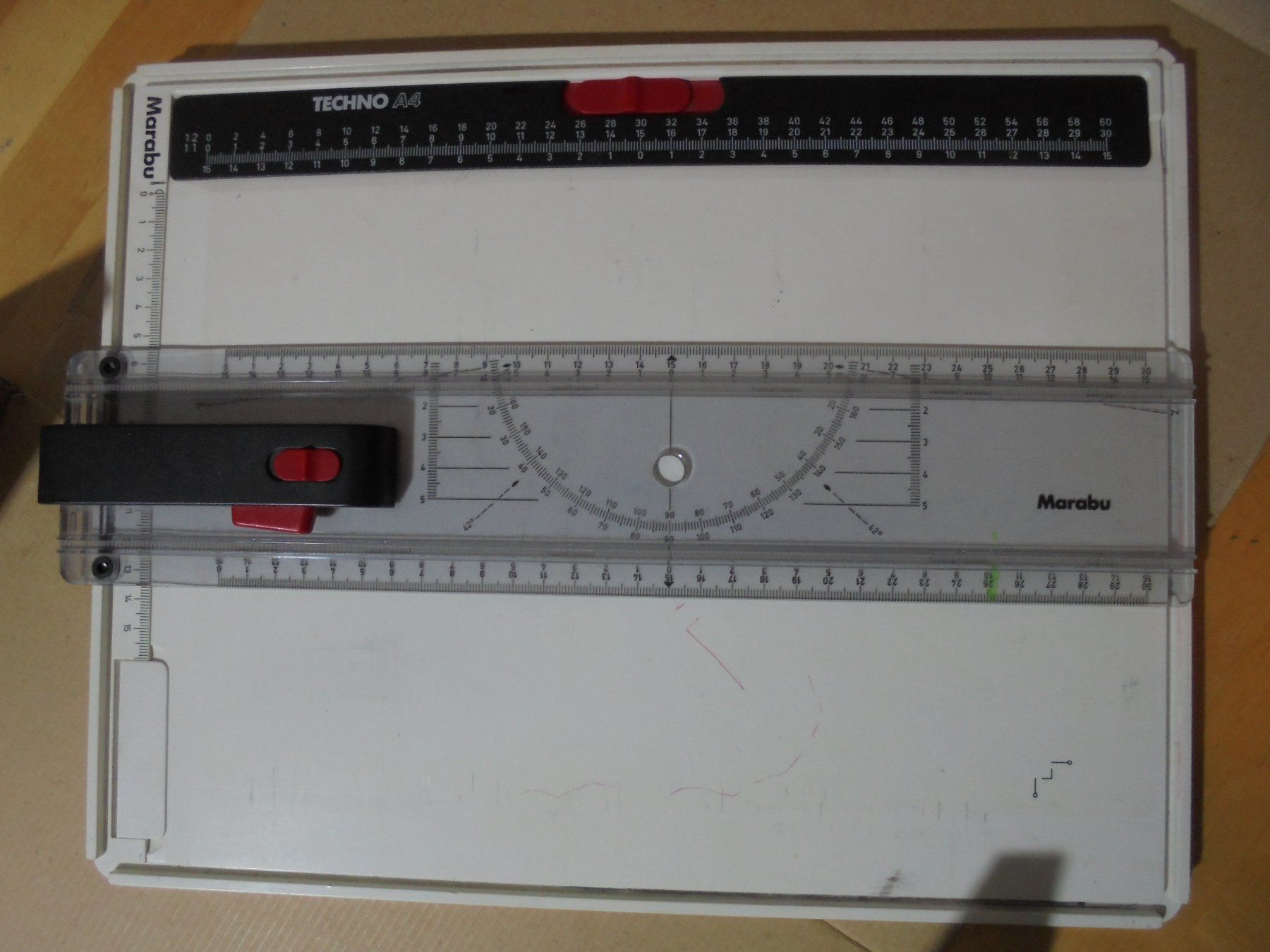 Servierplatten: Zeichenplatte Marabu Techno, A4, Zeichnungbrett, Technisch – Gebraucht aus Bassersdorf von Pandir 2