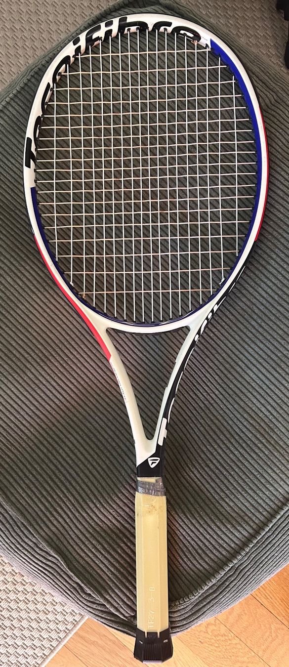 Tecnifibre Schläger: tecnifibre t-fight griff 3 – Gebraucht aus Meilen von Stefkil