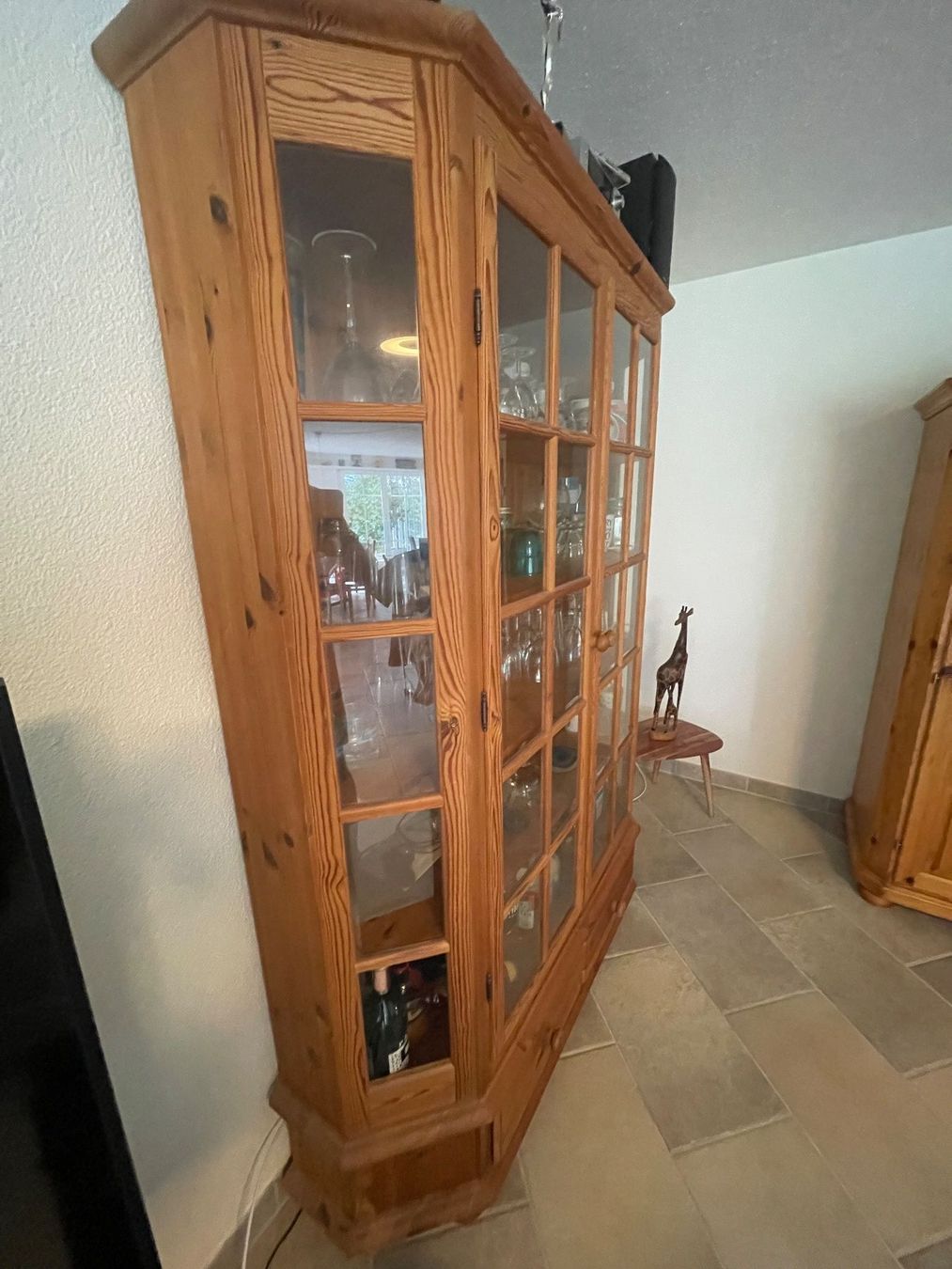 Vetrine: Glasvitrine Massivholz – Usato da Rafz venduto da cloudflight15 1