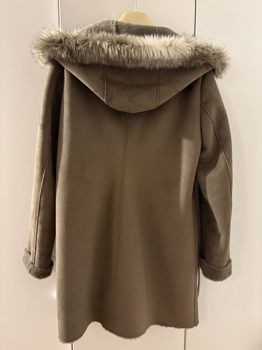 Caroll Mäntel: Caroll - Winter coat (44) – Gebraucht aus Lausanne von ValeMerky 1